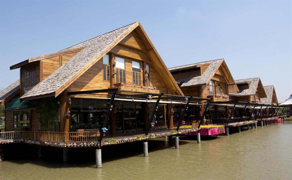 Le Cafe Royale Hotel Pattaya Exterior photo