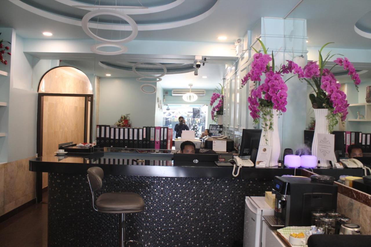 Le Cafe Royale Hotel Pattaya Exterior photo